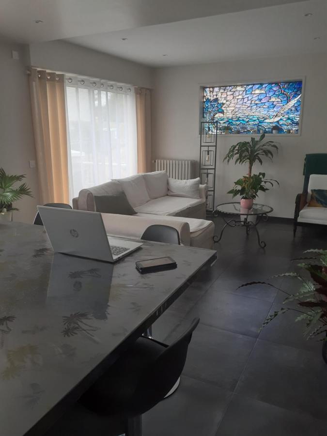 Апартаменты Chambre D'Hote Proche Paris Эпине-сюр-Сена Экстерьер фото