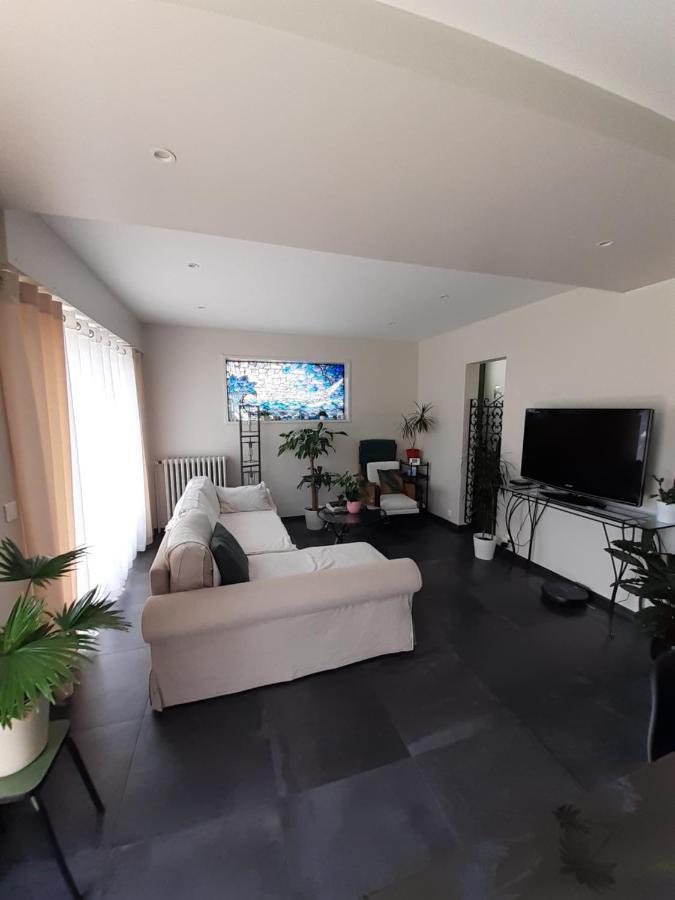 Апартаменты Chambre D'Hote Proche Paris Эпине-сюр-Сена Экстерьер фото